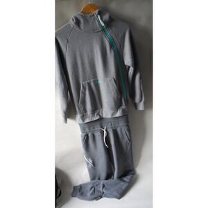 Tuxy Men's One Piece Jumpsuit Hoodie Sweatsuit Gray Dark Gray Small Used Good